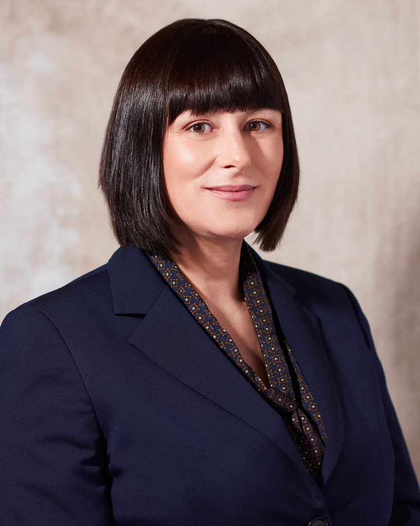 Corporate Headshot Makeup by Waring Makeup