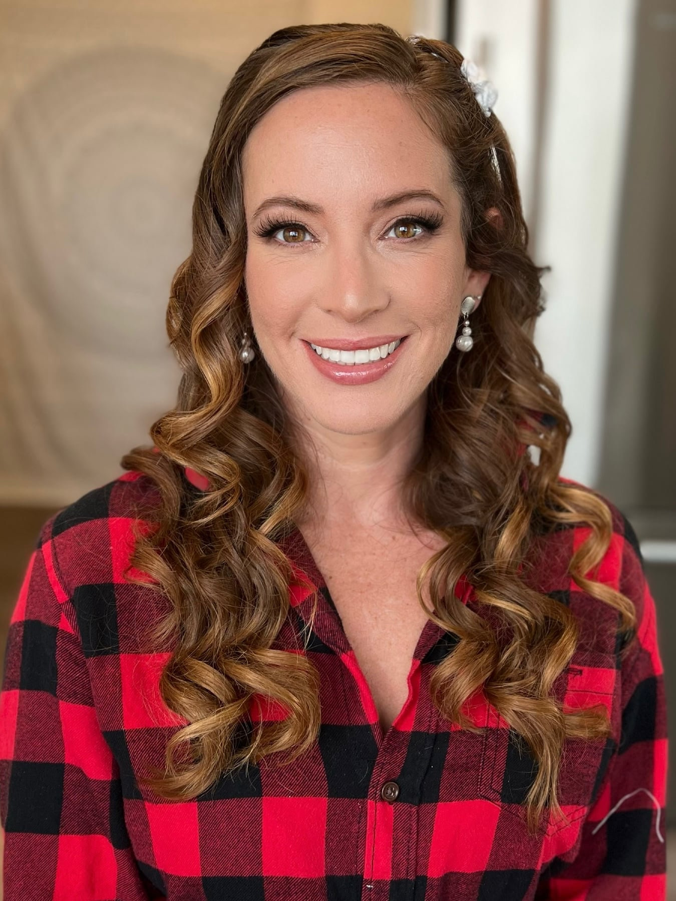 Soft Glam Bridal Makeup by Gen Waring Soft Glam Bridal Makeup by Waring Makeup